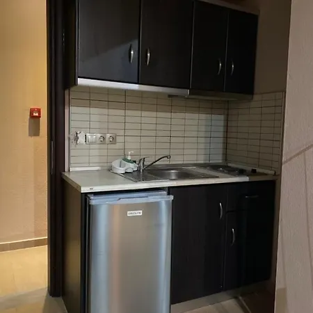 House Kiratsi *