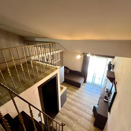 House Kiratsi * Sarti