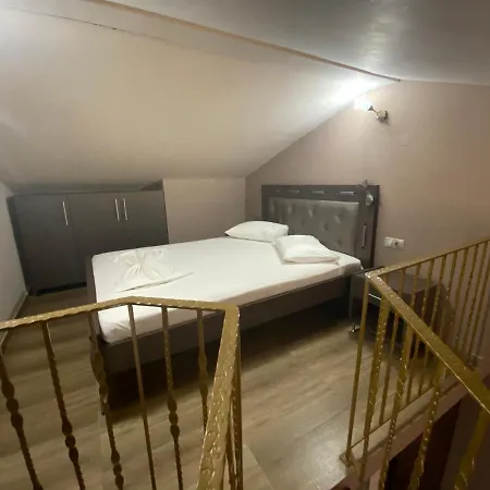 House Kiratsi Apartmán