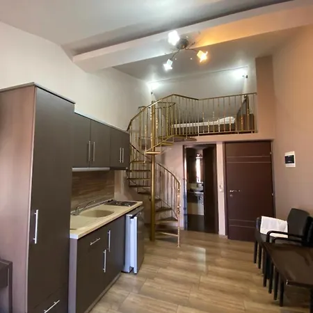 House Kiratsi Apartmán Sarti