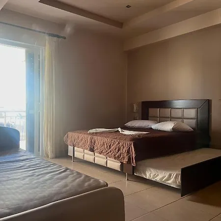 House Kiratsi Apartmán