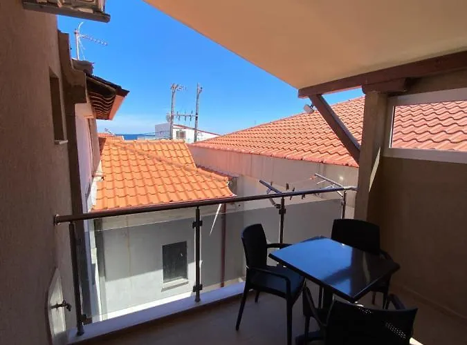 Apartment House Kiratsi