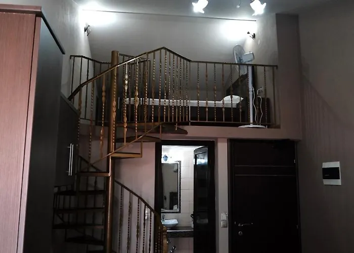 House Kiratsi * Sarti